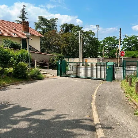 Spacieux Avec Balcon Saint-Fons